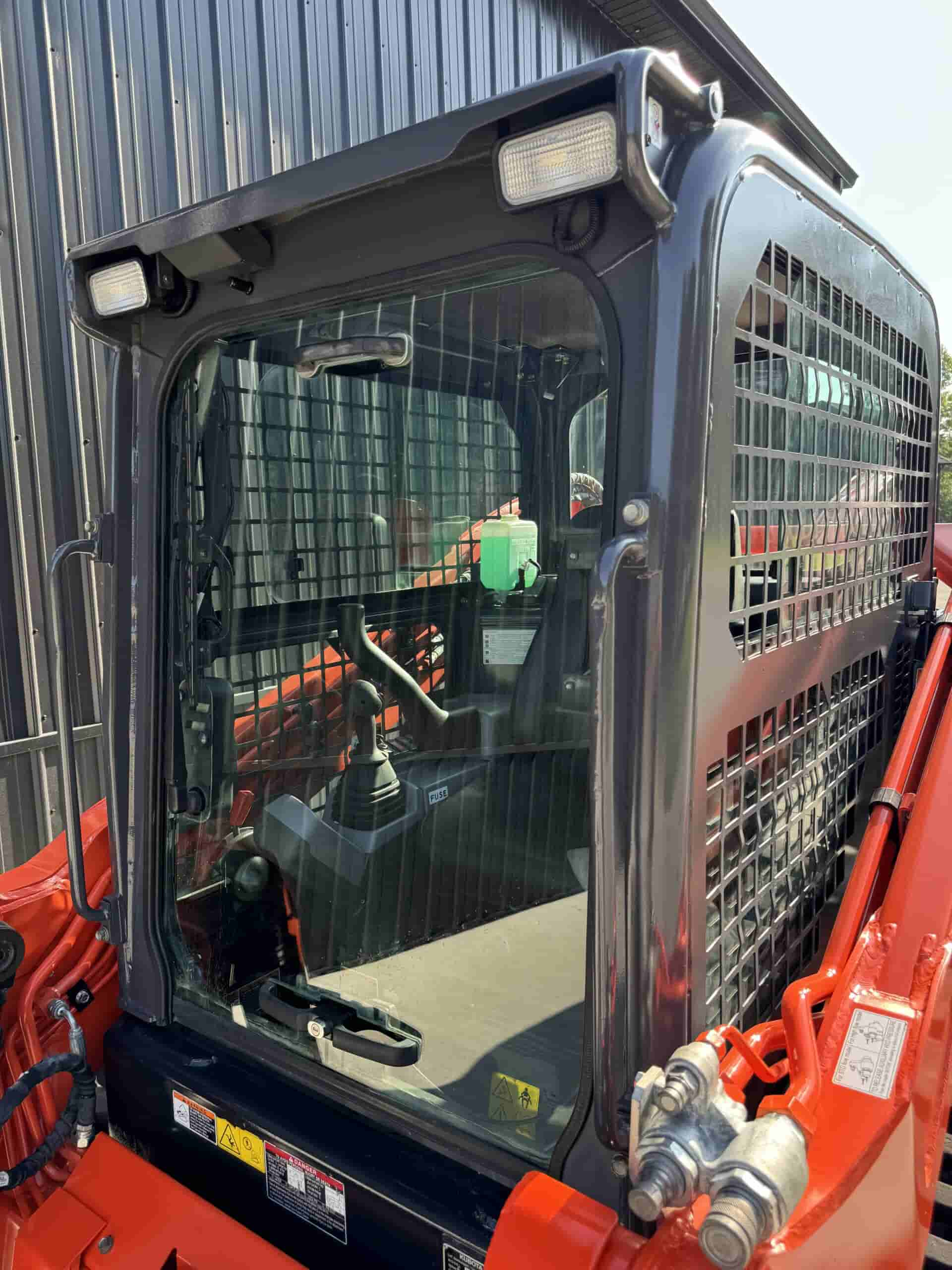 2018 KUBOTA SVL75-2 CLEAN
